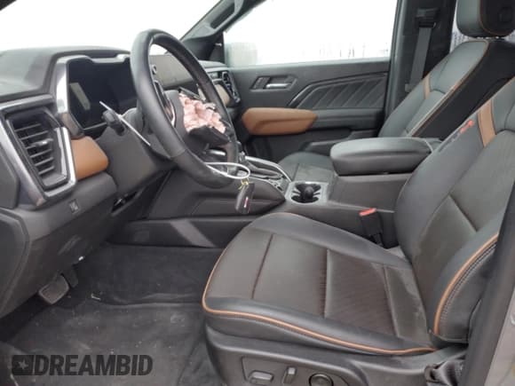 ✅ 2023 GMC Canyon 4WD AT4 • VIN: 1GTP6DEK1P1263245 • Lot: 83553294. Listed on Copart with Not provided. Free auction sales archive from the USA and detailed vehicle history report at DreamBid. Image 7.