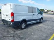 ✅ 2017 Ford Transit • VIN: 1FTYR1ZM2HKA78445 • Lot: 42106503. Wystawiony na IAAI z przebiegiem 143 544 mil. Bezpłatny archiwum sprzedaży aukcyjnych z USA i szczegółowy raport historii pojazdu na DreamBid. Zdjęcie 4.
