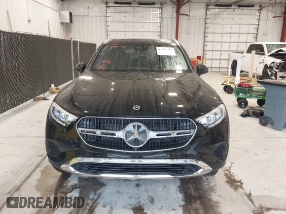 ✅ 2025 Mercedes-Benz GLC 300 • VIN: W1NKM4HB8SF291642 • Лот: 41397382. Опубликован ранее на IAAI с пробегом 209 миль. Бесплатный доступ к архиву аукционных продаж из США и подробный отчёт об истории автомобиля на DreamBid. Изображение 12.
