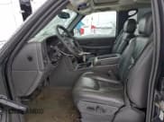 ✅ 2007 Chevrolet Silverado 2500HD LS • VIN: 1GCHK23U77F172007 • Лот: 94250195. Опубликован ранее на Copart с пробегом 114 204 миль. Бесплатный доступ к архиву аукционных продаж из США и подробный отчёт об истории автомобиля на DreamBid. Изображение 7.