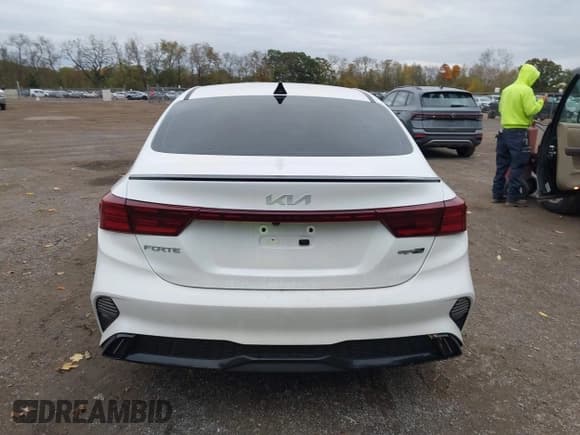 ✅ 2024 Kia Forte GT-Line • VIN: 3KPF54AD2RE773352 • Lot: 43478592. Listed on IAAI with 11,965 mi. Free auction sales archive from the USA and detailed vehicle history report at DreamBid. Image 17.