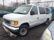 ✅ 2003 Ford Econoline Passenger XL • VIN: 1FBSS31L13HA69576 • Lot: 41818210. Wystawiony na IAAI z przebiegiem 240 315 mil. Bezpłatny archiwum sprzedaży aukcyjnych z USA i szczegółowy raport historii pojazdu na DreamBid. Zdjęcie 2.