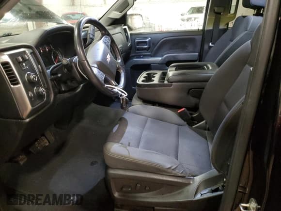 ✅ 2019 Chevrolet Silverado 1500 LT • VIN: 2GCVKPEC2K1190144 • Lot: 90080985. Wystawiony na Copart z przebiegiem 100 990 mil. Bezpłatny archiwum sprzedaży aukcyjnych z USA i szczegółowy raport historii pojazdu na DreamBid. Zdjęcie 7.