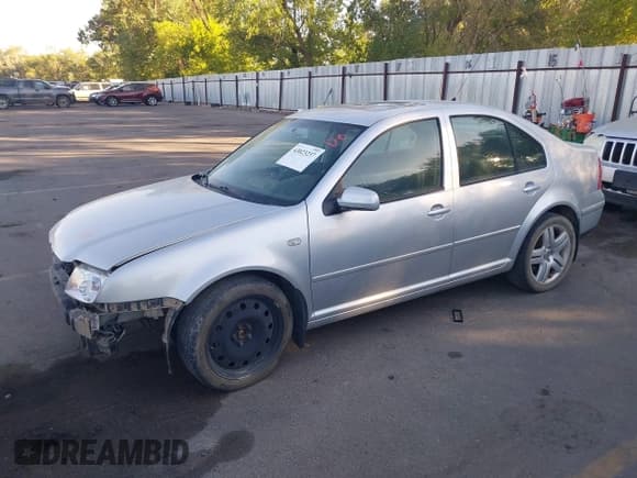 ✅ 2004 Volkswagen Jetta GLS • VIN: 3VWSE69M24M065404 • Lot: 43023237. Listed on IAAI with Not provided. Free auction sales archive from the USA and detailed vehicle history report at DreamBid. Image 2.
