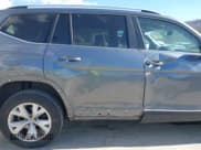 ✅ 2018 Volkswagen Atlas SEL • VIN: 1V2MR2CA9JC523068 • Lot: 43692474. Wystawiony na IAAI z przebiegiem 128 042 mil. Bezpłatny archiwum sprzedaży aukcyjnych z USA i szczegółowy raport historii pojazdu na DreamBid. Zdjęcie 18.