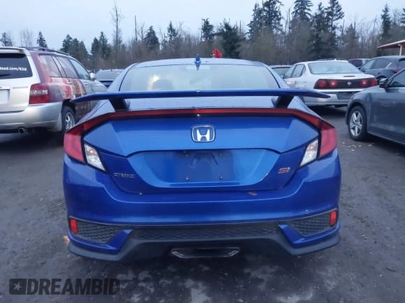 ✅ 2018 Honda Civic Si • VIN: 2HGFC3A56JH755407 • Лот: 43900150. Опубликован ранее на IAAI с пробегом 117 787 миль. Бесплатный доступ к архиву аукционных продаж из США и подробный отчёт об истории автомобиля на DreamBid. Изображение 16.