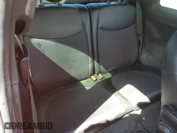 ✅ 2017 FIAT 500e • VIN: 3C3CFFGE7HT544532 • Lot: 70640495. Listed on Copart with 111,403 mi. Free auction sales archive from the USA and detailed vehicle history report at DreamBid. Image 10.