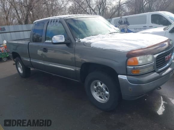 ✅ 1999 GMC Sierra 1500 SLE • VIN: 2GTEK19T0X1571103 • Лот: 41803379. Опубликован ранее на IAAI с пробегом 232 933 миль. Бесплатный доступ к архиву аукционных продаж из США и подробный отчёт об истории автомобиля на DreamBid. Изображение 1.