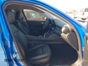 ✅ 2018 Alfa Romeo Giulia • VIN: ZARFAEBN0J7566218 • Лот: 43607102. Опубликован ранее на IAAI с пробегом 27 779 миль. Бесплатный доступ к архиву аукционных продаж из США и подробный отчёт об истории автомобиля на DreamBid. Изображение 5.