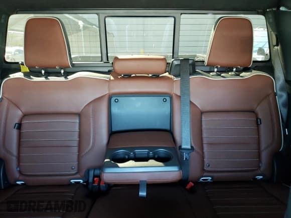 ✅ 2024 GMC Sierra 1500 Denali Ultimate • VIN: 1GTUUHEL4RZ333348 • Лот: 82270085. Опубликован ранее на Copart с пробегом 15 041 миль. Бесплатный доступ к архиву аукционных продаж из США и подробный отчёт об истории автомобиля на DreamBid. Изображение 10.