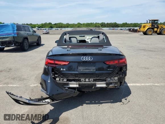 ✅ 2024 Audi A5 Cabriolet S line Prestige • VIN: WAU5AGF51RN001301 • Lot: 59573084. Wystawiony na Copart z przebiegiem 6 459 mil. Bezpłatny archiwum sprzedaży aukcyjnych z USA i szczegółowy raport historii pojazdu na DreamBid. Zdjęcie 6.