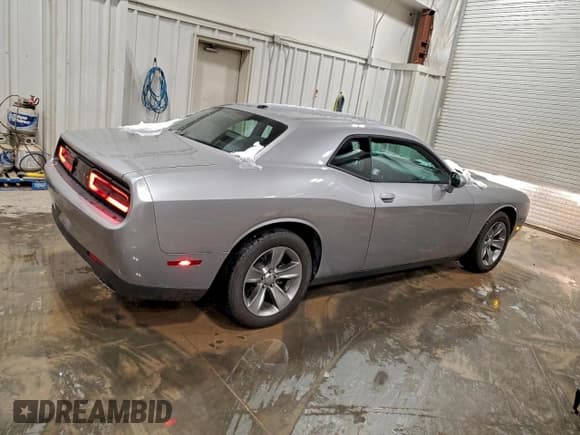 ✅ 2016 Dodge Challenger SXT • VIN: 2C3CDZAG7GH130854 • Lot: 95162515. Listed on Copart with 39,434 mi. Free auction sales archive from the USA and detailed vehicle history report at DreamBid. Image 3.