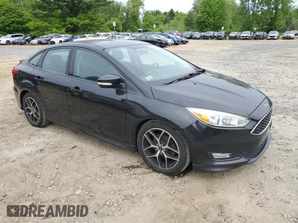 ✅ 2015 Ford Focus SE • VIN: 1FADP3F28FL364882 • Lot: 57821835. Listed on Copart with 195,400 mi. Free auction sales archive from the USA and detailed vehicle history report at DreamBid. Image 4.