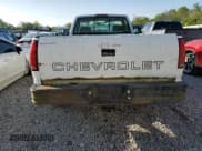 ✅ 1998 GMC Sierra 1500 • VIN: 1GTGC34F2WE503062 • Lot: 56318645. Wystawiony na Copart z przebiegiem 127 640 mil. Bezpłatny archiwum sprzedaży aukcyjnych z USA i szczegółowy raport historii pojazdu na DreamBid. Zdjęcie 6.