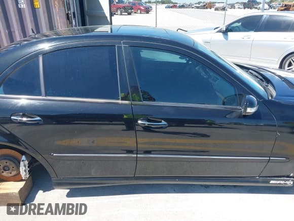 ✅ 2006 Mercedes-Benz E 55 AMG • VIN: WDBUF76J26A827170 • Лот: 41898872. Опубликован ранее на IAAI с пробегом Не указан. Бесплатный доступ к архиву аукционных продаж из США и подробный отчёт об истории автомобиля на DreamBid. Изображение 12.