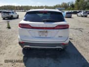 ✅ 2019 Lincoln MKC Reserve • VIN: 5LMCJ3C90KUL52134 • Lot: 85869485. Wystawiony na Copart z przebiegiem 73 382 mil. Bezpłatny archiwum sprzedaży aukcyjnych z USA i szczegółowy raport historii pojazdu na DreamBid. Zdjęcie 6.