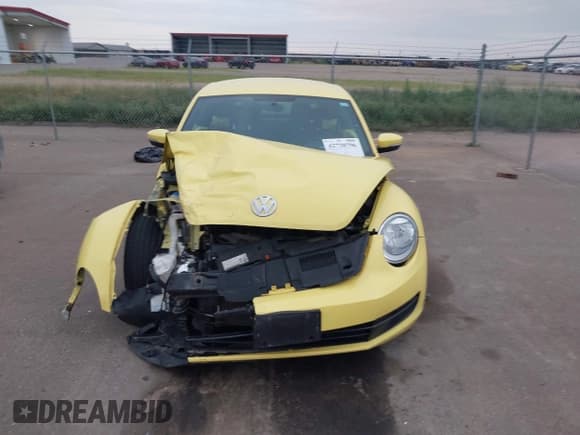 ✅ 2013 Volkswagen Beetle 2.5L • VIN: 3VWJP7AT6DM676776 • Lot: 42720796. Listed on IAAI with 115,087 mi. Free auction sales archive from the USA and detailed vehicle history report at DreamBid. Image 13.