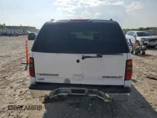 2003 Chevrolet Suburban Z71 z VIN 3GNFK16Z53G193205, wystawiony jako Copart lot #67461994 z przebiegiem 226 795 mil mil oraz Czysty tytuł • Clean title. Historia ofert i sprzedaży dostępna na DreamBid. Obrazek 6.