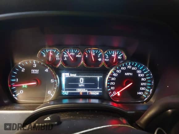 2015 Chevrolet Silverado 1500 LT z VIN 1GCRCREH0FZ398560, wystawiony jako IAAI lot #42454940 z przebiegiem 158 025 mil mil oraz . Historia ofert i sprzedaży dostępna na DreamBid. Obrazek 7.