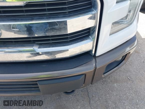 ✅ 2015 Ford F-150 XLT • VIN: 1FTEW1EFXFFB69911 • Lot: 41838246. Wystawiony na IAAI z przebiegiem 122 566 mil. Bezpłatny archiwum sprzedaży aukcyjnych z USA i szczegółowy raport historii pojazdu na DreamBid. Zdjęcie 6.