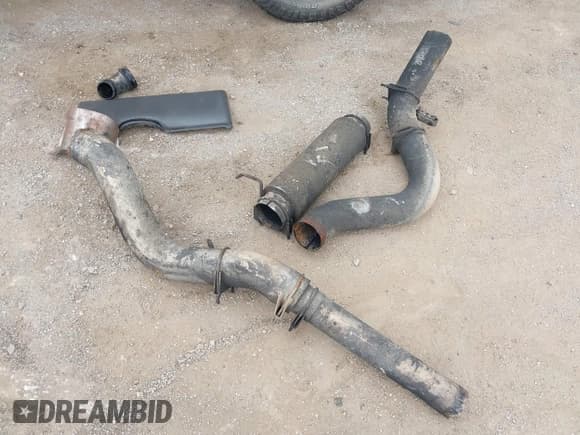 ✅ 2006 Chevrolet Silverado 2500HD LT3 • VIN: 1GCHK23D86F237137 • Lot: 42654117. Wystawiony na IAAI z przebiegiem Nie podano. Bezpłatny archiwum sprzedaży aukcyjnych z USA i szczegółowy raport historii pojazdu na DreamBid. Zdjęcie 11.