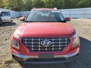 ✅ 2020 Hyundai Venue SEL • VIN: KMHRC8A3XLU017869 • Lot: 70690024. Wystawiony na Copart z przebiegiem 94 326 mil. Bezpłatny archiwum sprzedaży aukcyjnych z USA i szczegółowy raport historii pojazdu na DreamBid. Zdjęcie 5.