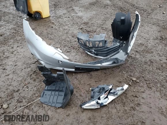 ✅ 2015 Nissan Note S • VIN: 3N1CE2CP9FL389660 • Lot: 93006005. Listed on Copart with 216,371 mi. Free auction sales archive from the USA and detailed vehicle history report at DreamBid. Image 12.