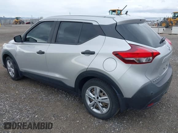 ✅ 2020 Nissan Kicks S • VIN: 3N1CP5BV7LL482474 • Lot: 41712801. Listed on IAAI with 86,668 mi. Free auction sales archive from the USA and detailed vehicle history report at DreamBid. Image 3.