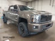 ✅ 2018 Chevrolet Silverado 2500HD High Country • VIN: 1GC1KXEY7JF102223 • Лот: 42759853. Опубликован ранее на IAAI с пробегом 89 061 миль. Бесплатный доступ к архиву аукционных продаж из США и подробный отчёт об истории автомобиля на DreamBid. Изображение 1.