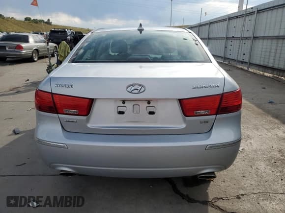 ✅ 2010 Hyundai Sonata Limited • VIN: 5NPEU4AF1AH594588 • Лот: 70911804. Опубликован ранее на Copart с пробегом 175 723 миль. Бесплатный доступ к архиву аукционных продаж из США и подробный отчёт об истории автомобиля на DreamBid. Изображение 6.
