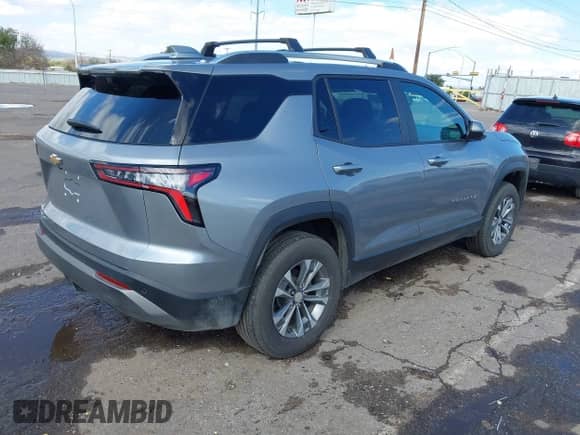 2025 Chevrolet Equinox AWD LT with VIN 3GNAXPEG4SL153430, listed as a IAAI auction lot 43428750 with 6,548 mi miles and . Bid and sale history available at DreamBid. Image 4.