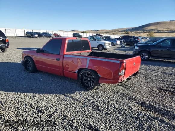 1997 Chevrolet Silverado 1500 z VIN 1GCEC14WXVZ146636, wystawiony jako Copart lot #82467685 z przebiegiem 2 049 927 mil mil oraz Szkoda całkowita • Salvage title. Historia ofert i sprzedaży dostępna na DreamBid. Obrazek 2.