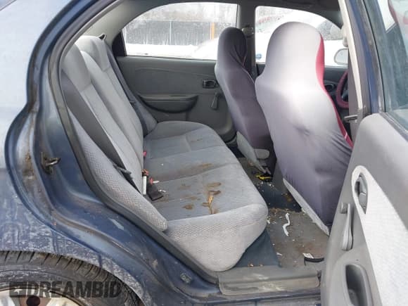 ✅ 2002 Kia Spectra • VIN: KNAFB121225167074 • Lot: 41258056. Wystawiony na IAAI z przebiegiem 191 831 mil. Bezpłatny archiwum sprzedaży aukcyjnych z USA i szczegółowy raport historii pojazdu na DreamBid. Zdjęcie 8.