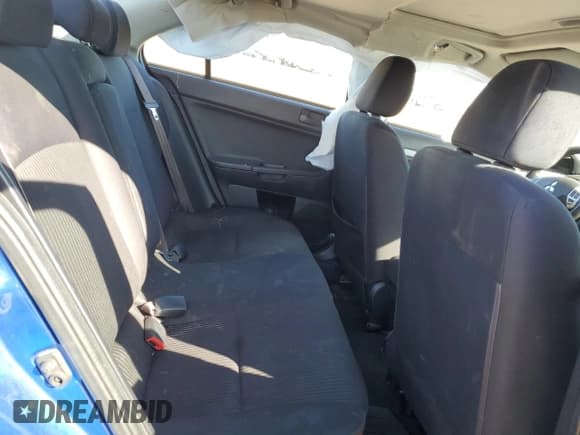 ✅ 2015 Mitsubishi Lancer ES • VIN: JA32U2FU8FU601465 • Лот: 84261845. Опубликован ранее на Copart с пробегом 146 682 миль. Бесплатный доступ к архиву аукционных продаж из США и подробный отчёт об истории автомобиля на DreamBid. Изображение 10.