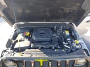 ✅ 2021 Jeep Wrangler Islander • VIN: 1C4GJXAN8MW601514 • Lot: 43403702. Wystawiony na IAAI z przebiegiem 41 567 mil. Bezpłatny archiwum sprzedaży aukcyjnych z USA i szczegółowy raport historii pojazdu na DreamBid. Zdjęcie 10.