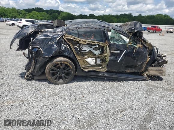 ✅ 2016 Nissan Maxima S • VIN: 1N4AA6AP5GC442271 • Лот: 57166035. Опубликован ранее на Copart с пробегом Не указан. Бесплатный доступ к архиву аукционных продаж из США и подробный отчёт об истории автомобиля на DreamBid. Изображение 3.