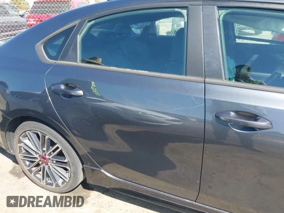 ✅ 2021 Kia Forte GT • VIN: 3KPF44AC1ME289367 • Lot: 43398624. Listed on IAAI with 20,068 mi. Free auction sales archive from the USA and detailed vehicle history report at DreamBid. Image 19.