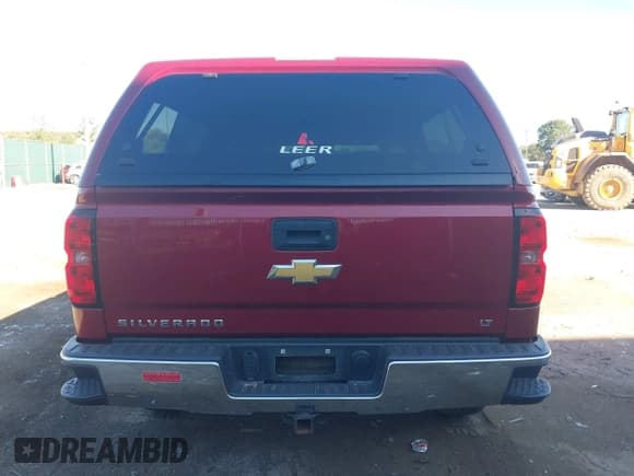 ✅ 2018 Chevrolet Silverado 1500 LT • VIN: 3GCUKREC4JG460861 • Лот: 43416020. Опубликован ранее на IAAI с пробегом 79 609 миль. Бесплатный доступ к архиву аукционных продаж из США и подробный отчёт об истории автомобиля на DreamBid. Изображение 17.