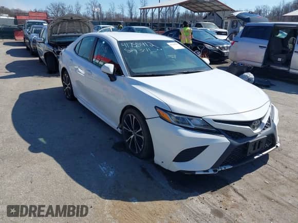 2020 Toyota Camry SE with VIN 4T1G11BK2LU008707, listed as a IAAI auction lot 41755412 with 56,959 mi miles and . Bid and sale history available at DreamBid. Image 1.