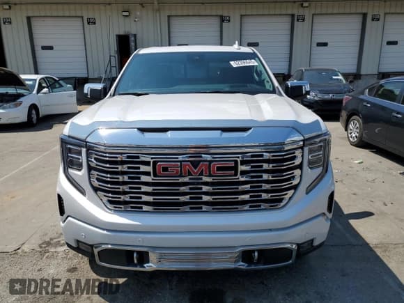 ✅ 2025 GMC Sierra 1500 Denali • VIN: 3GTUUGEL0SG109459 • Лот: 62396645. Опубликован ранее на Copart с пробегом 15 410 миль. Бесплатный доступ к архиву аукционных продаж из США и подробный отчёт об истории автомобиля на DreamBid. Изображение 5.