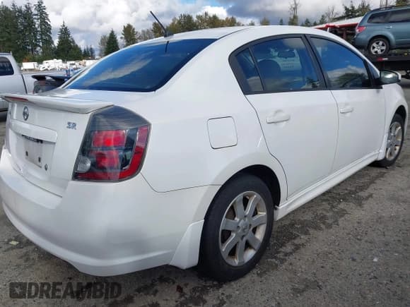 ✅ 2012 Nissan Sentra 2.0 • VIN: 3N1AB6AP0CL714282 • Лот: 43554349. Опубликован ранее на IAAI с пробегом 220 633 миль. Бесплатный доступ к архиву аукционных продаж из США и подробный отчёт об истории автомобиля на DreamBid. Изображение 4.