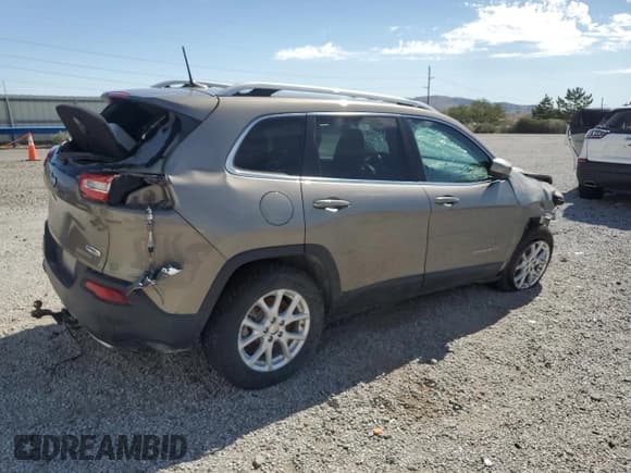 ✅ 2017 Jeep Cherokee Latitude • VIN: 1C4PJMCS7HW505090 • Лот: 66520075. Опубликован ранее на Copart с пробегом 41 680 миль. Бесплатный доступ к архиву аукционных продаж из США и подробный отчёт об истории автомобиля на DreamBid. Изображение 3.