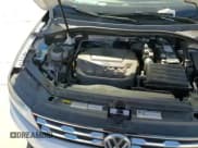 ✅ 2020 Volkswagen Tiguan SE • VIN: 3VV2B7AX5LM007911 • Lot: 89638595. Wystawiony na Copart z przebiegiem 103 868 mil. Bezpłatny archiwum sprzedaży aukcyjnych z USA i szczegółowy raport historii pojazdu na DreamBid. Zdjęcie 16.