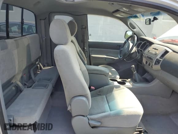 ✅ 2005 Toyota Tacoma • VIN: 5TEUX42N65Z024422 • Лот: 64606025. Опубликован ранее на Copart с пробегом 157 107 миль. Бесплатный доступ к архиву аукционных продаж из США и подробный отчёт об истории автомобиля на DreamBid. Изображение 10.