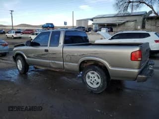 ✅ 2003 Chevrolet S-10 • VIN: 1GCDT19X738265003 • Лот: 46169725. Опубликован ранее на Copart с пробегом Не указан. Бесплатный доступ к архиву аукционных продаж из США и подробный отчёт об истории автомобиля на DreamBid. Изображение 2.