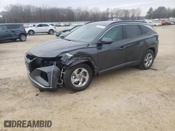 ✅ 2022 Hyundai Tucson SEL • VIN: 5NMJB3AE8NH132411 • Lot: 72452112. Wystawiony na Copart z przebiegiem 10 225 mil. Bezpłatny archiwum sprzedaży aukcyjnych z USA i szczegółowy raport historii pojazdu na DreamBid. Zdjęcie 1.