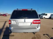 ✅ 2011 Lincoln Navigator • VIN: 5LMJJ3H51BEJ05924 • Lot: 43469338. Wystawiony na IAAI z przebiegiem Nie podano. Bezpłatny archiwum sprzedaży aukcyjnych z USA i szczegółowy raport historii pojazdu na DreamBid. Zdjęcie 16.