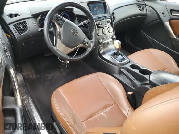 ✅ 2013 Hyundai Genesis Coupe Grand Touring • VIN: KMHHU6KJ7DU111848 • Lot: 62595455. Wystawiony na Copart z przebiegiem 148 305 mil. Bezpłatny archiwum sprzedaży aukcyjnych z USA i szczegółowy raport historii pojazdu na DreamBid. Zdjęcie 8.