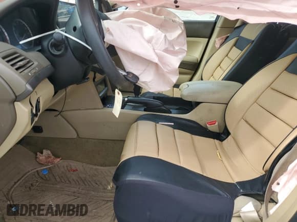 ✅ 2008 Honda Accord LX-P • VIN: JHMCP26478C058890 • Лот: 93540905. Опубликован ранее на Copart с пробегом Не указан. Бесплатный доступ к архиву аукционных продаж из США и подробный отчёт об истории автомобиля на DreamBid. Изображение 7.