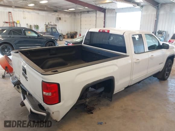 ✅ 2017 GMC Sierra 1500 SLE • VIN: 1GTV2MEC8HZ197016 • Lot: 43378057. Listed on IAAI with 99,942 mi. Free auction sales archive from the USA and detailed vehicle history report at DreamBid. Image 4.